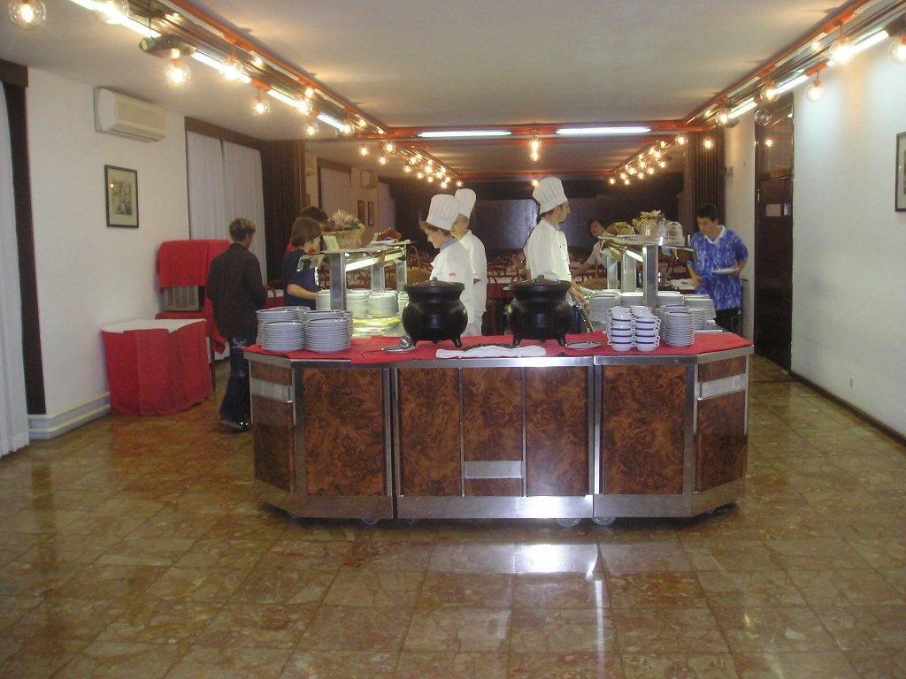 Hotel Adriatic 오미살즈 객실 사진